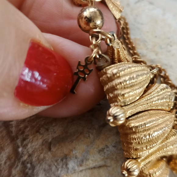 Vintage Crown Trifari Unique tassel necklace gold filled - Picture 7 of 11